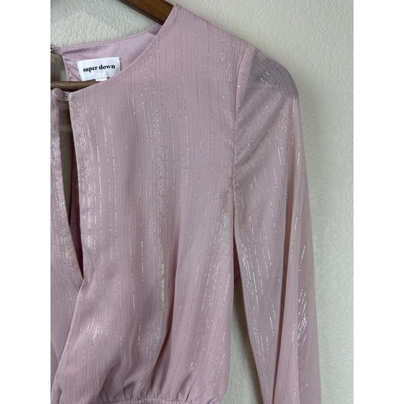 Super Down Tamara Womens Open Front Romper Size XS Long Sleeve In Dusty Rose - Picture 4 of 16